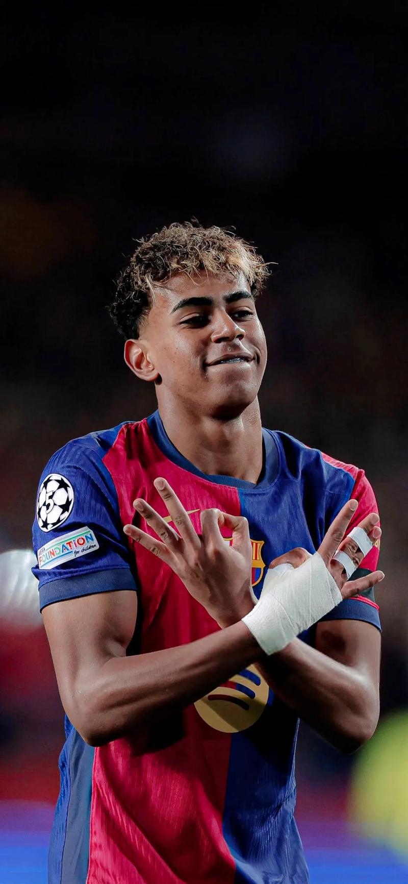 马卡：许多球探想在青年欧冠上考察霍安，但他却没参加比赛（马卡：多名球探欲在青年欧冠考察霍安，结果他未出场）