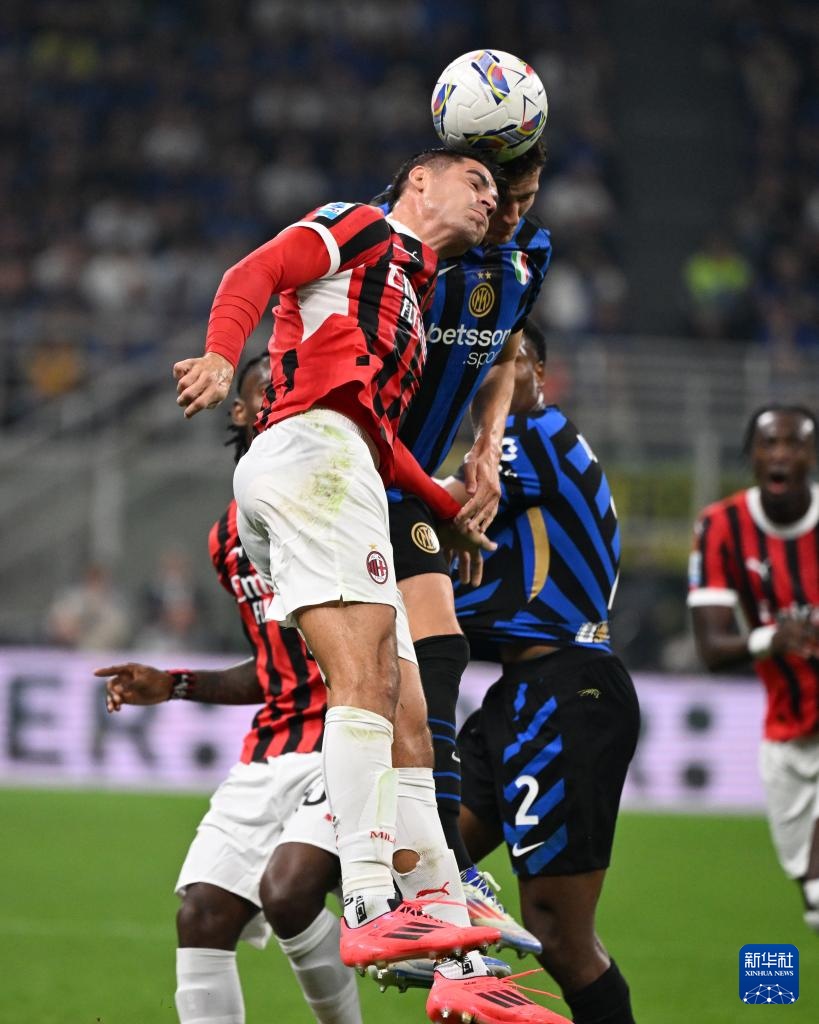 德媒：施洛特贝克在等待豪门，多特可能强硬应对拒绝低价出售（德媒：施洛特贝克静候豪门邀约，多特强硬拒绝低价放人）