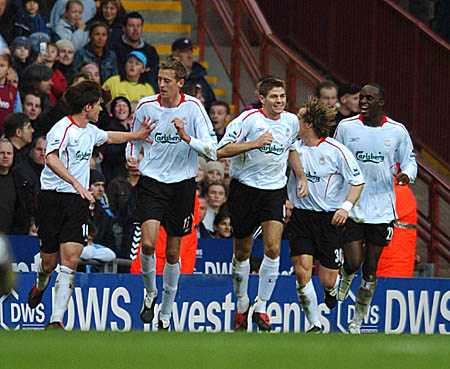 意媒：邓弗里斯和姆希塔良都可能错过对阵马竞的比赛（意媒：邓弗里斯与姆希塔良或缺席对马竞一战）