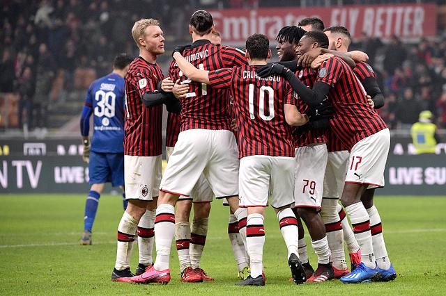 曼联接下来的英超五场大战：与切尔西、利物浦及其他竞争对手的赛程对比（曼联英超未来五战前瞻：与切尔西、利物浦及其余竞争对手的赛程对照）