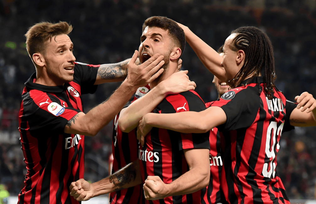 阿斯：拉什福德回归合练，预计将入选巴萨欧冠战切尔西大名单（阿斯报道：拉什福德重返合练，有望进入巴萨欧冠战切尔西名单）